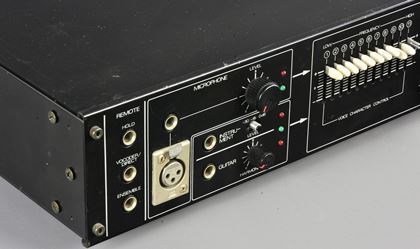 Roland-SVC-350 rack vocoder